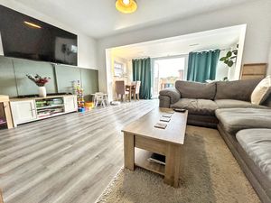 Lounge area- click for photo gallery